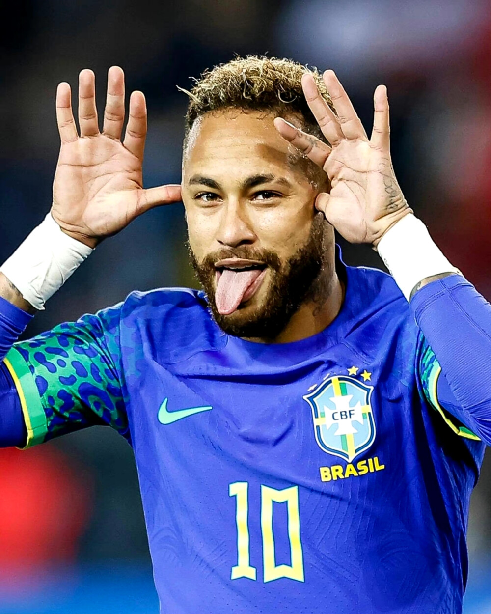 不僅幫助曼 不僅幫助曼