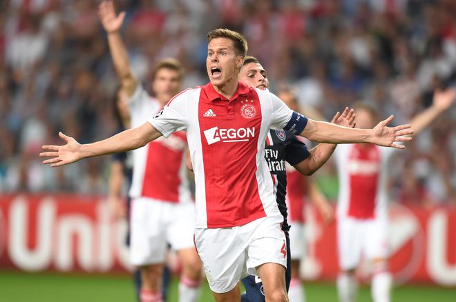 情绪波动的 情绪波动的