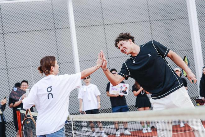 而利物浦则 而利物浦则